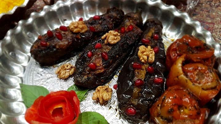 طرز تهیه "بادمجان کباب" گیلانی