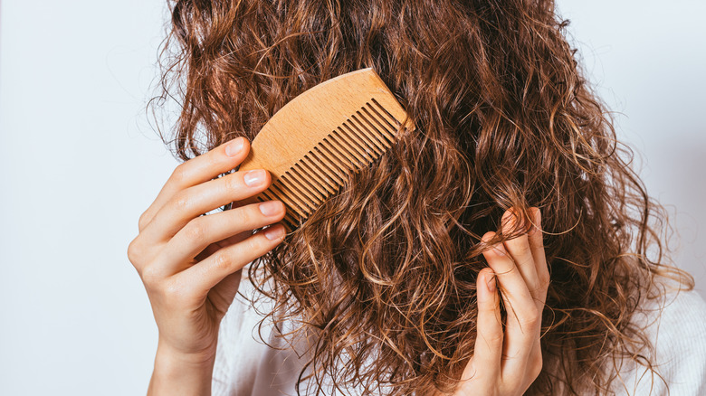 daily routin care for curly hair