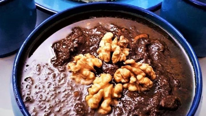 طرز تهیه فسنجان خانگی با بادام زمینی