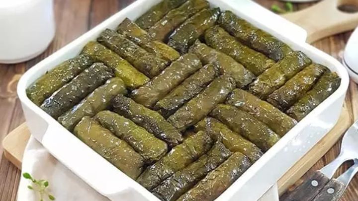 طرز تهیه کوفته برگ گیلاس ایده ای متفاوت برای ناهار