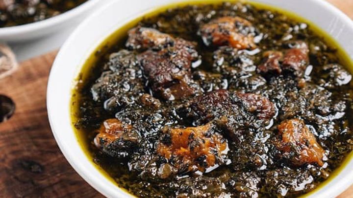 طرز تهیه خورش آلو اسفناج سبزی خوشمزه و راحت