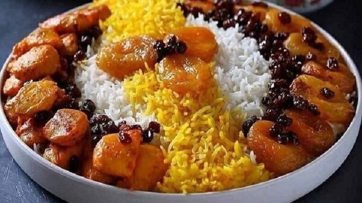 طرز تهیه زردآلو پلو یک ناهار مهمانی محبوب