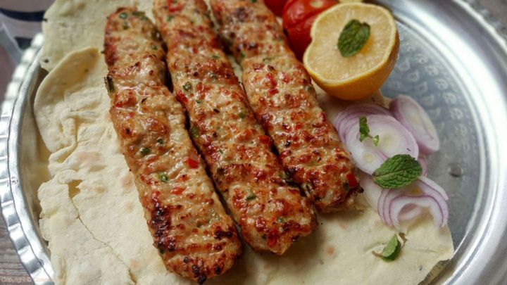 طرز تهیه کباب بلدرچین برای شام مناسب برای کودکان و