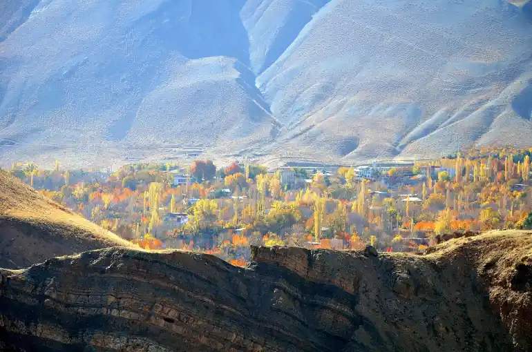 روستای ارنج