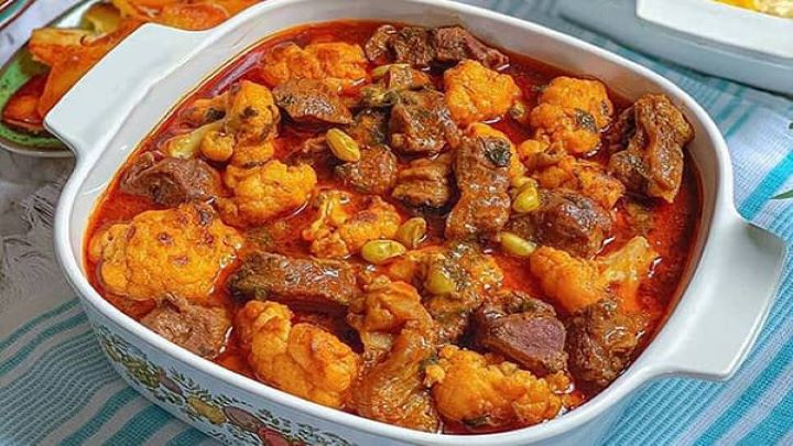 طرز تهیه خورش گل کلم و اسفناج