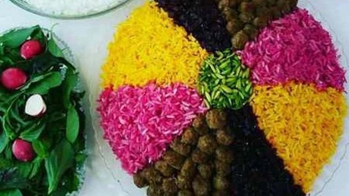 طرز تهیه برنج پرتقالی با کلم قرمز