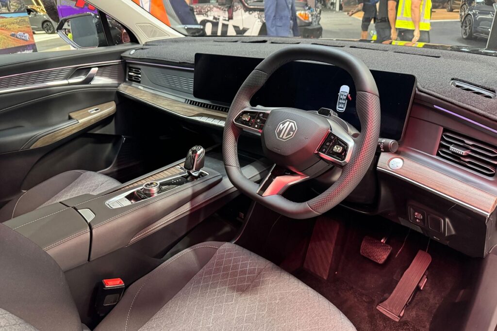 MG QS Model 2 با قیمت کمتر از 5000 دلار در دسترس خواهد بود 2 مگس