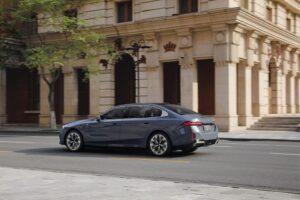 سری BMW 2