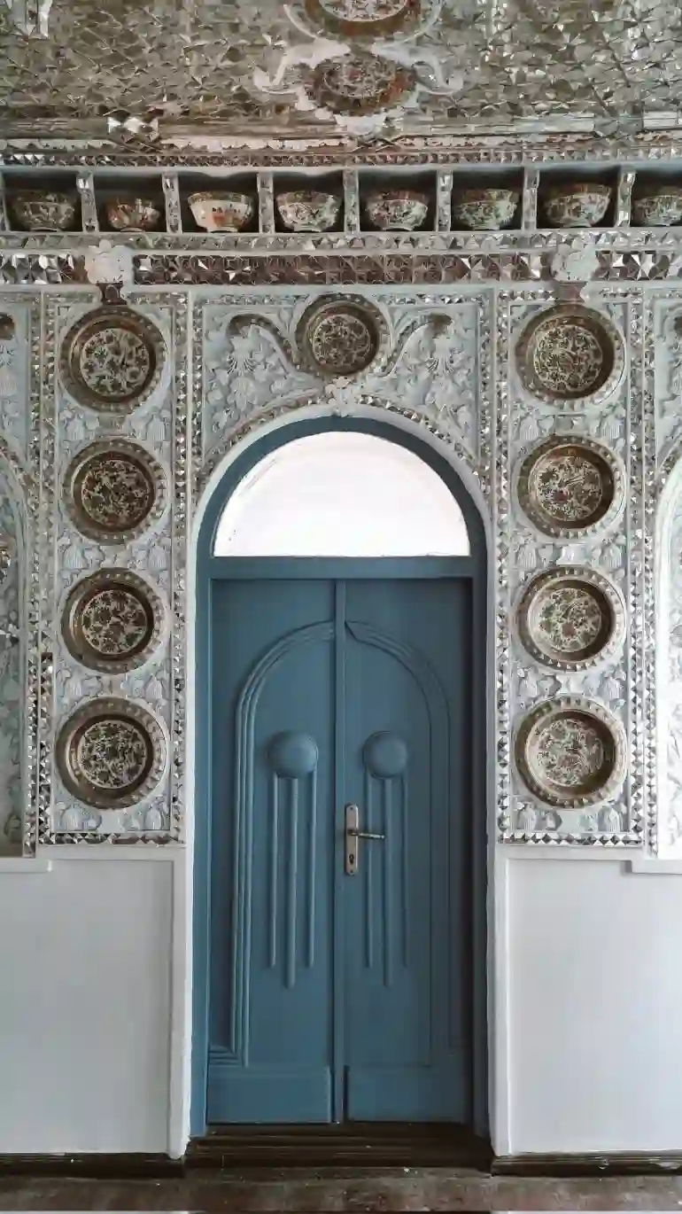 خانه ابریشم رشت ؛ باقیمانده تاریخ قاجار 21 مکانهای دیدنی در نزدیکی خانه ابریشم رشت