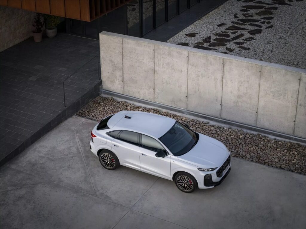 Audi Q3 Sportbook