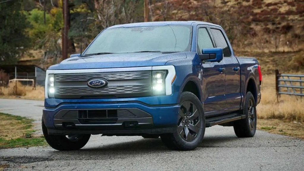 فورد تولید F-150 لایتنینگ را برای تمرکز بر پیکاپ های بنزینی متوقف می کند. 1 فورد F-150 لایتنینگ