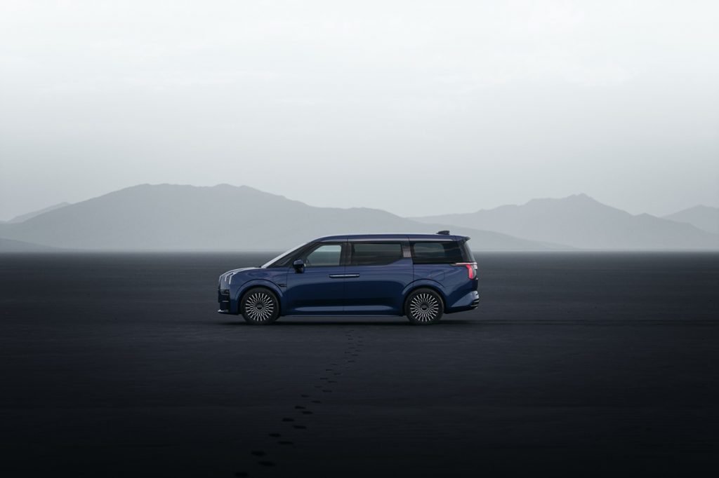 برند خودروسازی چینی زوکر برای رقابت با آئودی و ب ام و وارد بریتانیا می شود 2 مینی ون