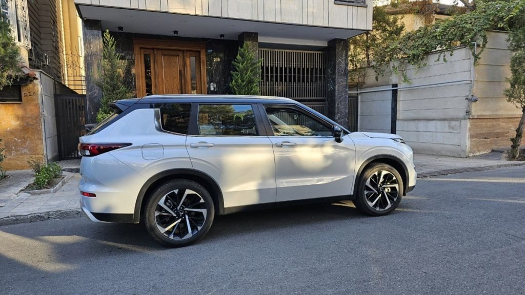 تعرفه واردات خودرو 1405 مشخص شد، چه چیزی در انتظار بازار است؟ 3 Outlander