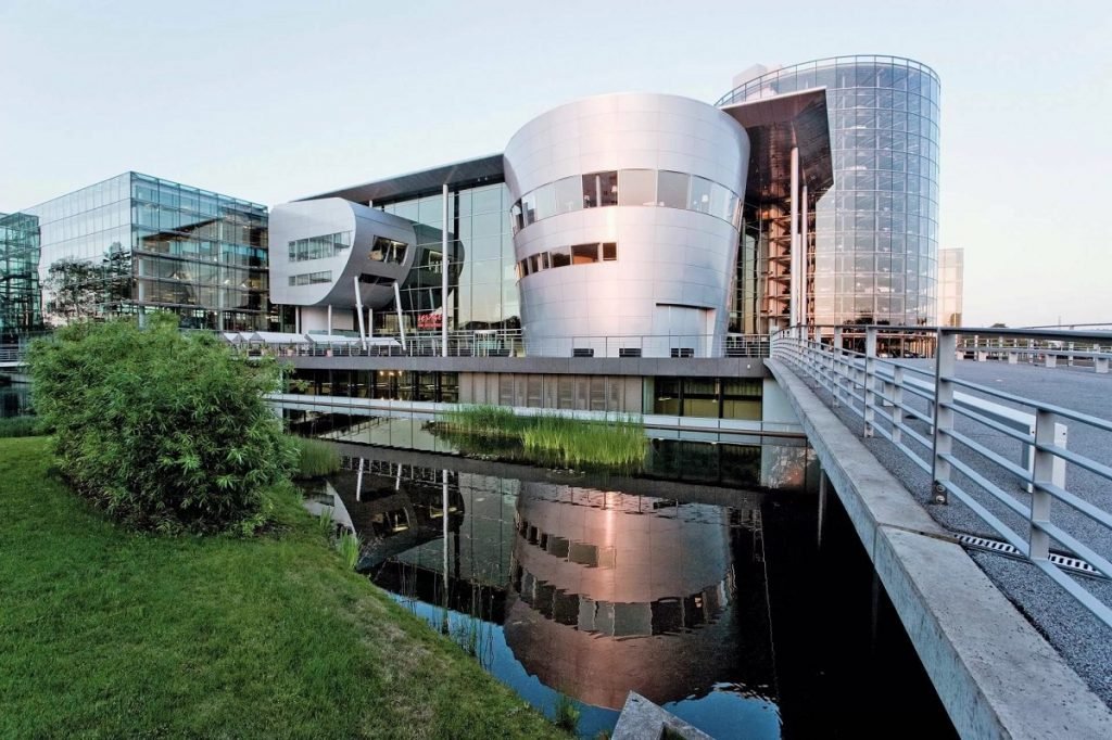 بحران در فولکس واگن، تضاد بین نیروی کار و مدیریت افزایش یافت 9 بحران فولکس واگن