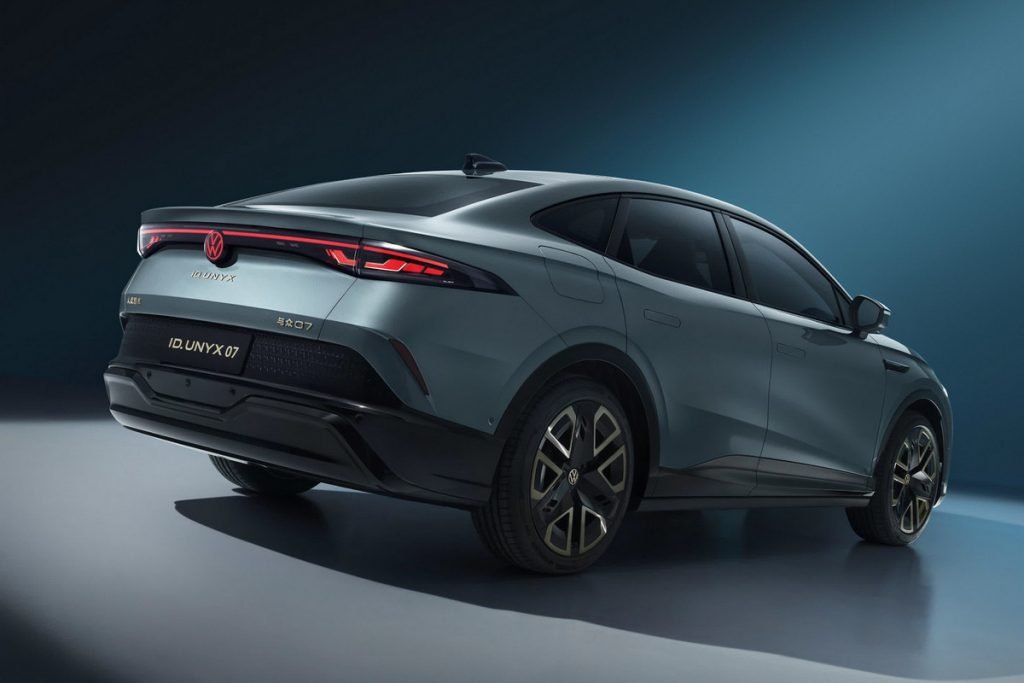 فولکس واگن ID.Unyx 07 به بازار می آید. همکاری آلمان و چین با فناوری X-Pong 7 فولکس واگن ID.Unyx 07
