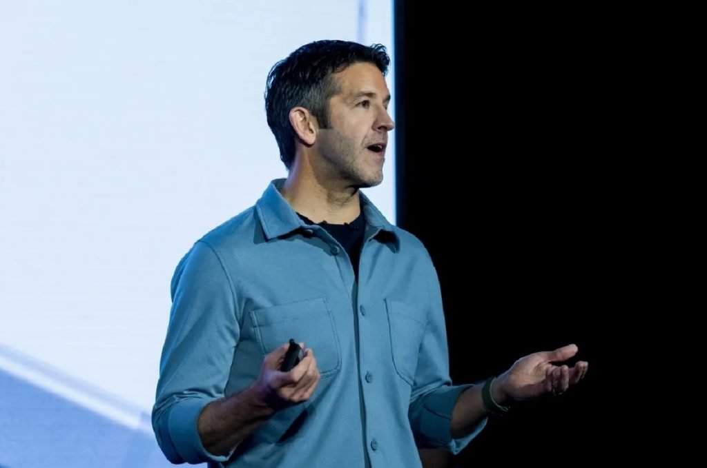 جان ترونوس تیم کوک